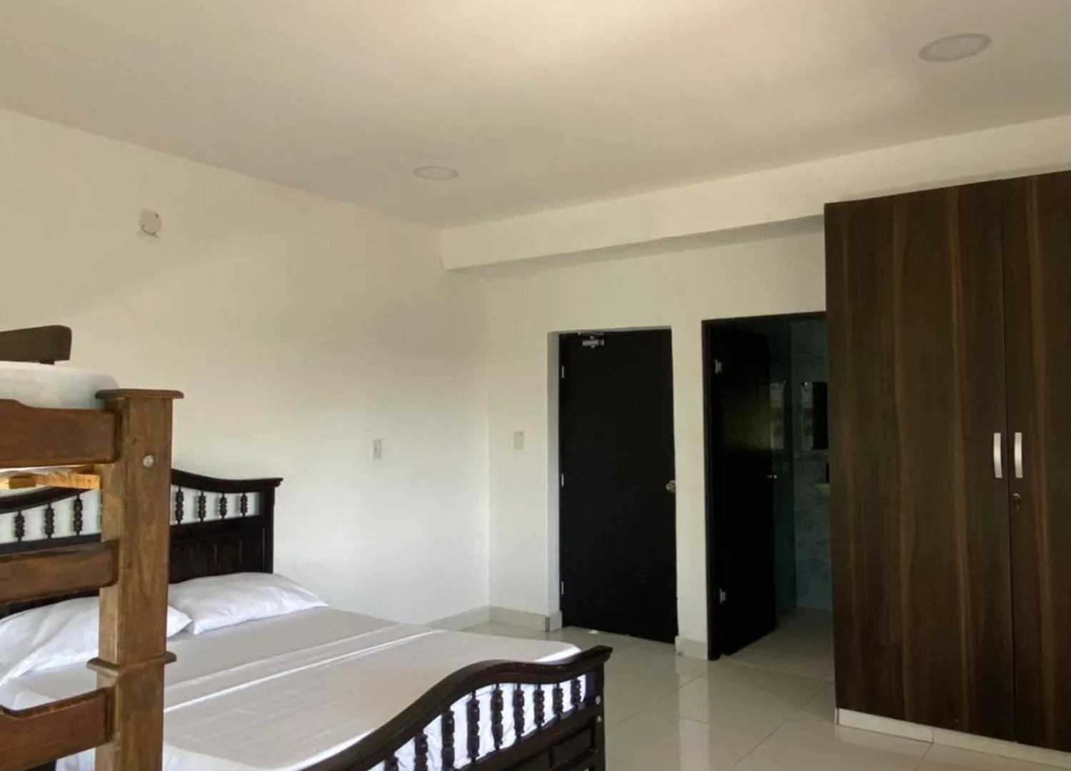 Pensjonat Ziruma Hostel Santa Marta